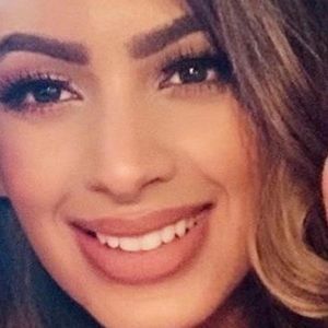 Meet your Posher, Marwa